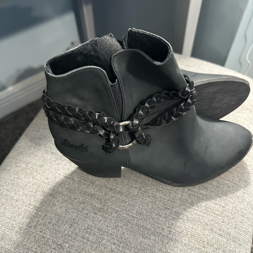 Ankle booties